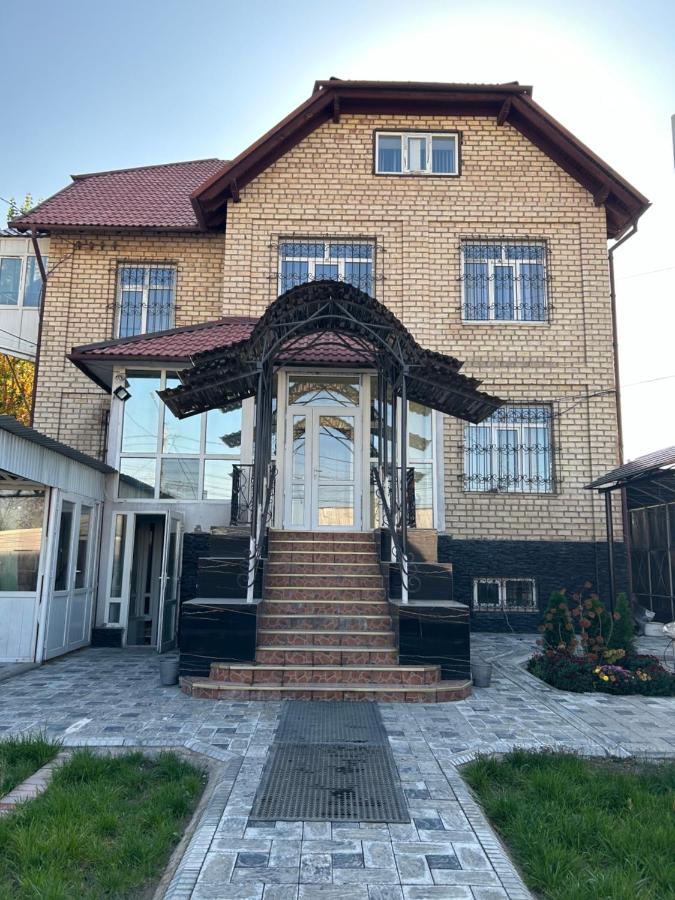 Hostel Aya Sofia Biškek Exteriér fotografie